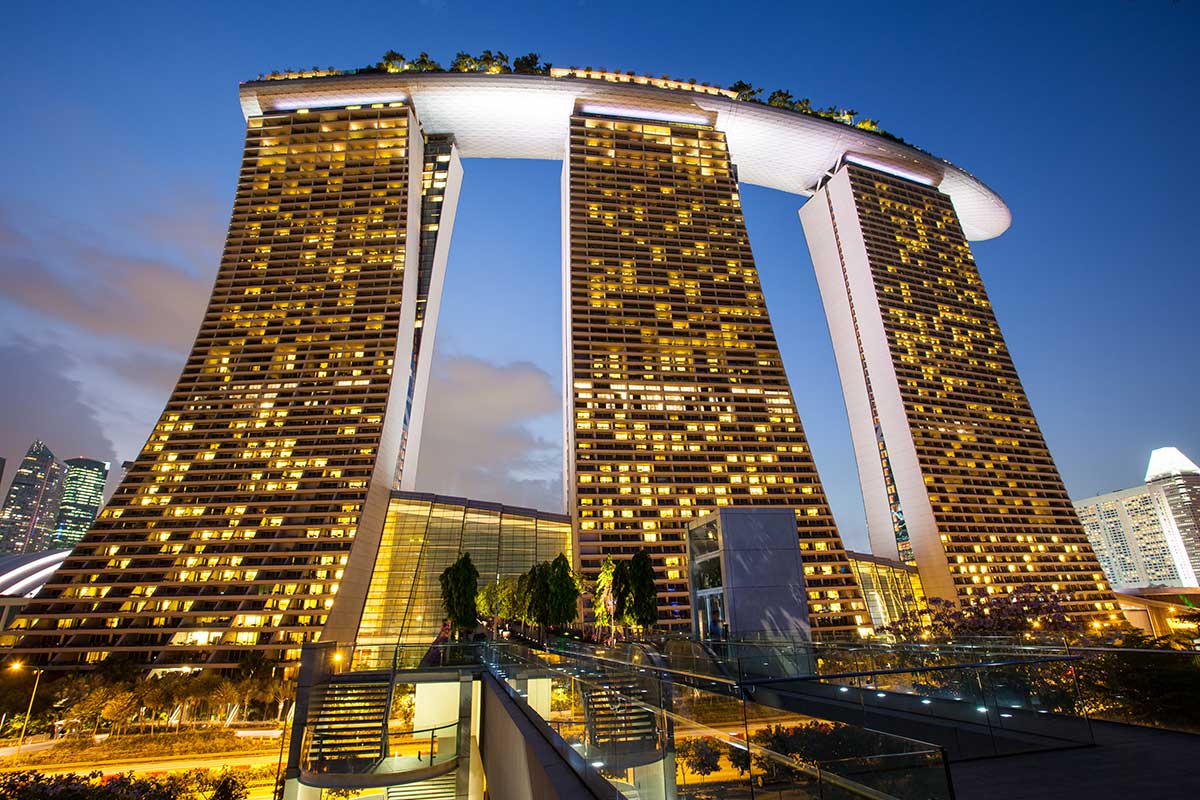 marina-bay-sands-at-night-small.jpg